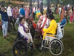 
      
      More than 700 disabled people play Garba in Ahmedabad 
      
      
