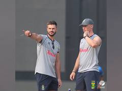 
      
      South Africa win toss, opt to bat against Bangladesh
      
      