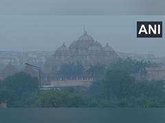 
      
      Delhi’s air quality improves to ‘moderate’ category; AQI at 190
      
      