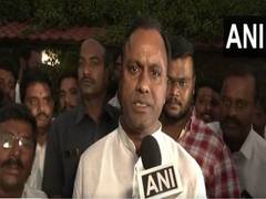 
      
      People looking at Congress to defeat KCR: Komatireddy Rajagopal
      
      