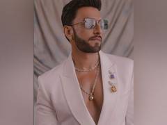 
      
      'Koffee with Karan 8': Ranveer Singh on 'Don 3'
      
      