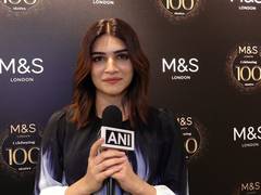 
      
      Kriti Sanon decodes her fashion mantra
      
      