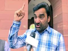 
      
      Hanuman Beniwal slams ED for election-timed raids in Rajasthan
      
      