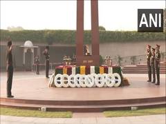 
      
      Chief of Defence Staff lays wreath at National War Memorial
      
      