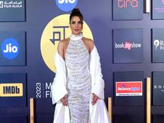 
      
      Priyanka raises glam quotient in white gown at MAMI Film Festival
      
      