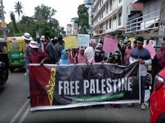 
      
      WB: Muslim outfit protests against atrocities against Palestine
      
      
