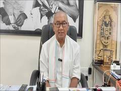 
      
      Digvijaya Singh negates rift allegation with Kamal Nath
      
      