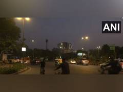 
      
      Delhi-NCR grapple with 'Very Poor' air quality; AQI at 322
      
      