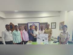 
      
      Mumbai: Wife of history-sheeter held
      
      