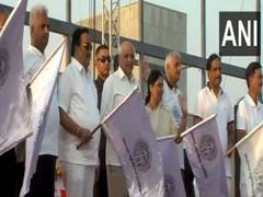 
      
       Gujarat CM flags off 'Run For Unity' in Ahmedabad
      
      