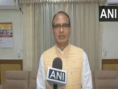 
      
      MP CM Chouhan extends greetings on state’s foundation day
      
      