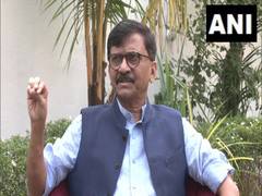
      
      Shiv Sena (UBT) questions Centre's intent on Maratha quota
      
      