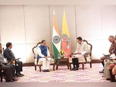 
      
      Assam CM hosts historic meeting with Bhutan King
      
      