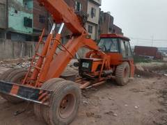 
      
      Cart vendor dies after being hit by crane in Delhi
      
      