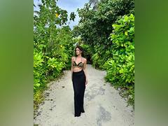 
      
      This is how Shanaya Kapoor enjoys her vacation in Maldives
      
      