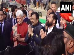 
      
      J-K LG, Maharashtra CM unveil statue of Chhatrapati Shivaji
      
      