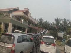 
      
      IT raids premises of Congress leader Ponguleti Reddy in Telangana
      
      