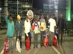 
      
      Pakistan releases 80 Indian fishermen who crossed border
      
      