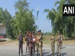 
      
      BSF, Border Guards Bangladesh exchange sweets on Diwali
      
      
