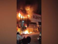 
      
      Telangana: Fire breaks out at electronic showroom in Hyderabad
      
      