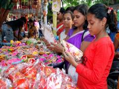 
      
      Diwali trade hits Rs 3.75 lakh crore
      
      