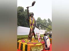 
      
      President Murmu pays tribute to Birsa Munda in Parliament
      
      