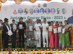 
      
      Andhra Governor flags off new Ambulance service  at Darakonda
      
      