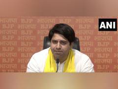 
      
      Shehzad Poonawalla assails Kejriwal over dirty Yamuna water
      
      