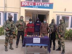 
      
      J-K: Police arrest 3 Lashkar-e-Taiba associates in Baramulla
      
      