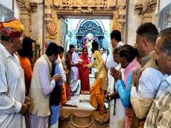 
      
      Vasundhara Raje visits Banswara's Tripura Sundari Temple
      
      