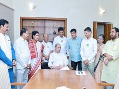 
      
      V K Pandian joins BJD in presence of Chief Minister of Odisha
      
      