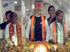 
      
      PM Modi holds roadshow in Telangana's Hyderabad
      
      