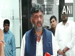 
      
      DK Shivakumar accuses KCR of running government from farmhouse
      
      
