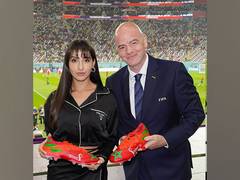 
      
      FIFA President Gianni Infantino applauds Nora for her performance
      
      