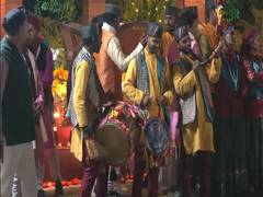 
      
      Uttarakhand: Kin of rescued workers celebrate Igas Bagwal 
      
      