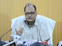 
      
      Speaker extends tenure of Lok Sabha secretary general 
      
      