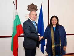 
      
      MoS Meenakashi Lekhi, Bulgaria's Culture Minister hold talks
      
      