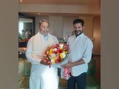 
      
      Siddaramaiah congratulates Revanth Reddy
      
      