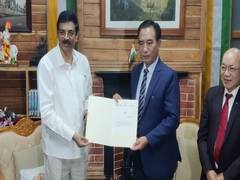 
      
      ZPM's Lalduhoma to take oath as Mizoram CM on December 8
      
      