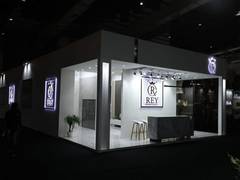 
      
      Rey Cera in Sustainable Ceramic Innovation
      
      