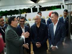 
      
      Uttarakhand CM meets representatives of investor delegates 
      
      