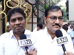 
      
      Jr Mehmood Funeral: Johny Lever, Sudesh Bhosale pay last respects
      
      