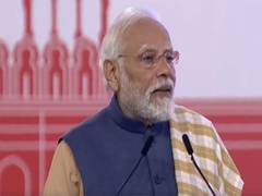 
      
      “India's diverse heritage and rich culture attract entire world”:
      
      