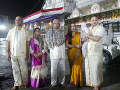 
      
      Lalu Prasad Yadav, family offer prayers at Tirupati Balaji Temple
      
      