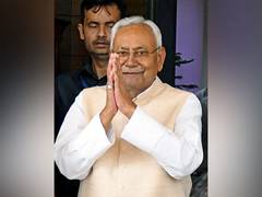 
      
      CM Nitish Kumar asks Centre to grant special status to Bihar 
      
      