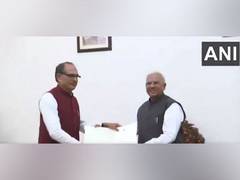 
      
      Shivraj Singh Chouhan tenders his resignation to MP Governor
      
      