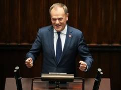 
      
      Parliament votes in favour of Donald Tusk becoming Poland's PM
      
      