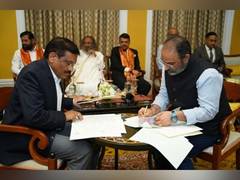 
      
      The Art of Living signs MOU with Govt. of Maharashtra
      
      