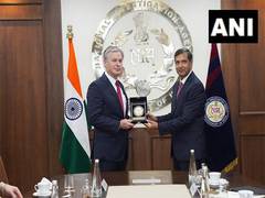 
      
      FBI chief visits NIA headquarters, held extensive discussions
      
      