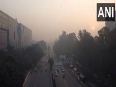 
      
      Delhi: Overall AQI persists in 'Very Poor' category
      
      